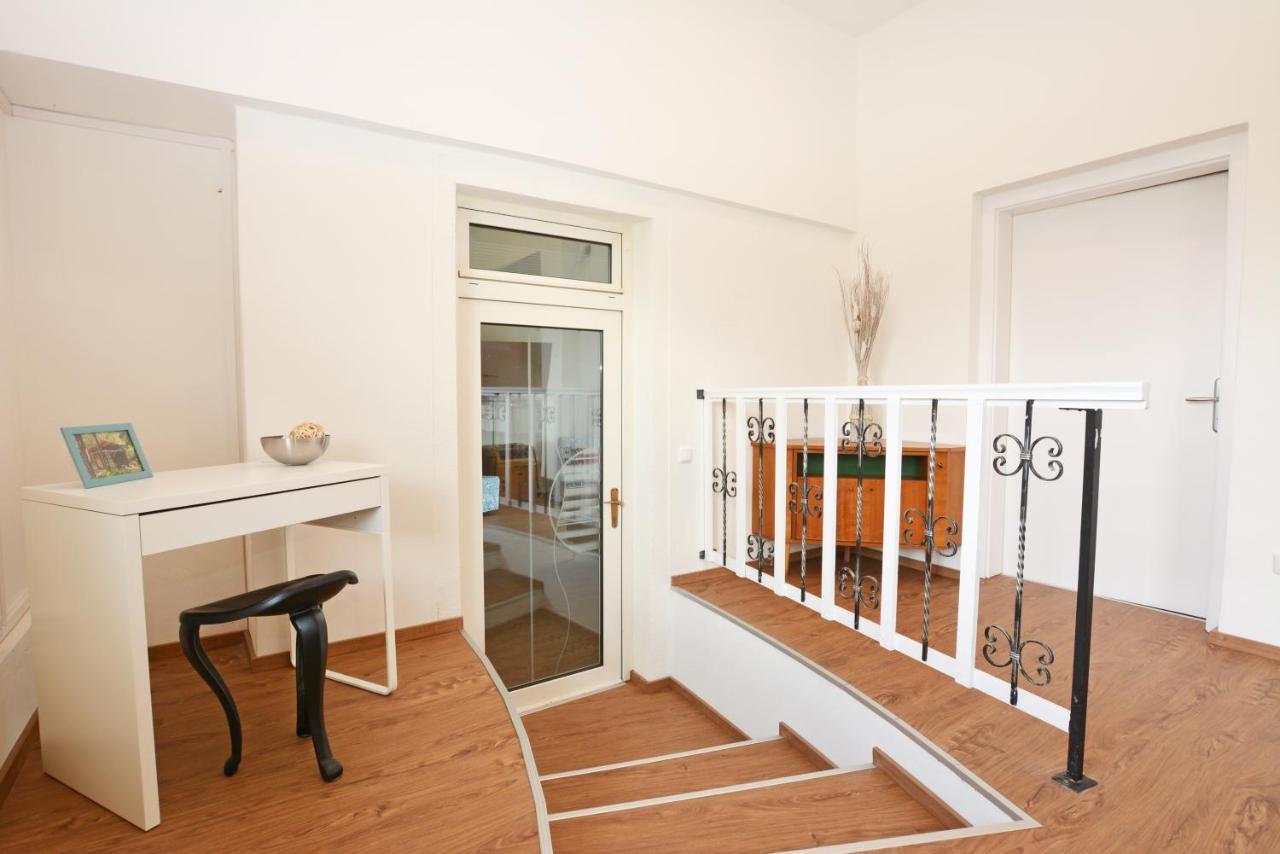 Alpenblick - Modernes Und Grosszuegiges Apartment Villach Dış mekan fotoğraf